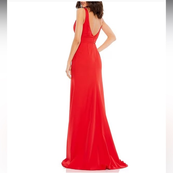 MAC DUGGAL Bow Shoulder V-Neck Gown - Picture 2 of 9